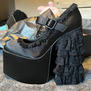 Widow Ruffle Lace Platform Heels